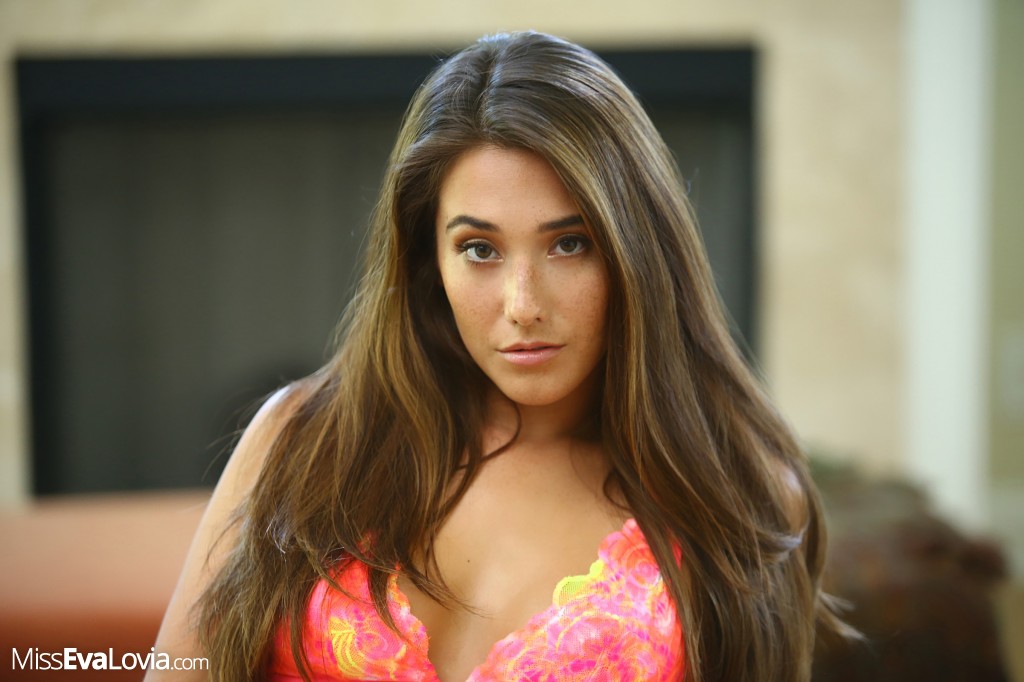 Miss Eva Lovia #2